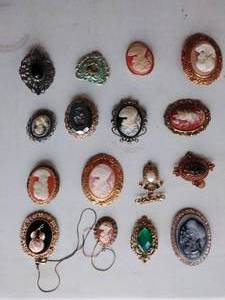 16 Brooches
