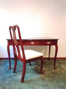 Desk & Chair