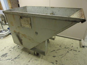 lot 610 image: DOCK DUMPSTER, ON WHEELS
