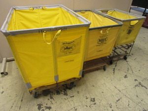 lot 612 image: GLOSSTEX UTILITYLAUNDRY CARTS