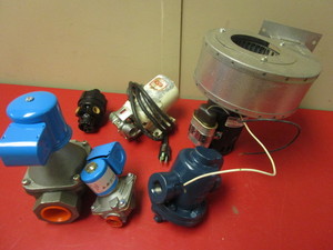 lot 621 image: GAS VALVES, ITT AND ASCO BRANDS, NORGREN PRESSURE REGULATOR, FASCO HVAC MOTOR