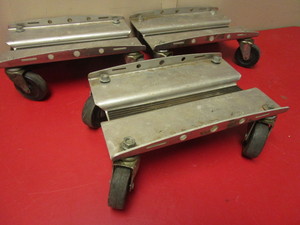 lot 626 image: EXTREME MAX RACING ALUMINUM DOLLIES
