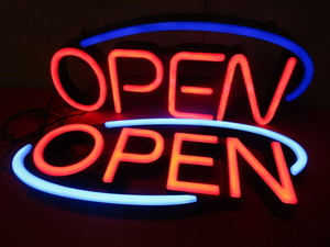 lot 630 image: OPEN SIGNS, LED