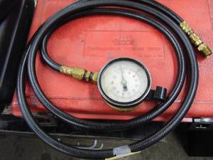 lot 172 image: Mac Transmission  Oil Pressure Tester