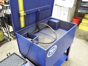 lot 175 image: Zep Parts Cleaner