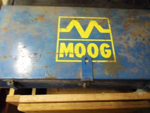 lot 192 image: Moog Strut Compressor Tool