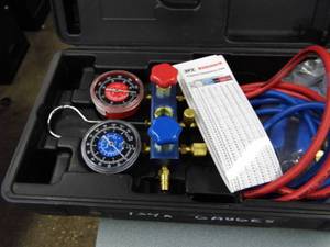 lot 207 image: Robinar Pressure Temp Gauge for AC