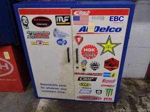 lot 249 image: Delco Cabinet wKeys