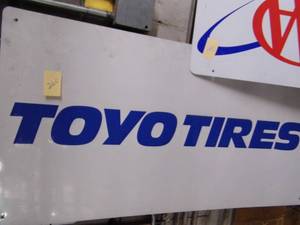 lot 260 image: Toyo Tires Sign