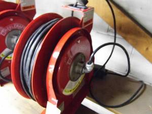 lot 271 image: Electric Cord Reel