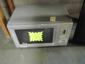 lot 281 image: Microwave