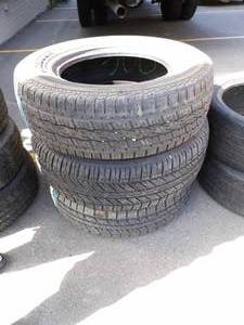 lot 300 image: 3 General Grabber Tires