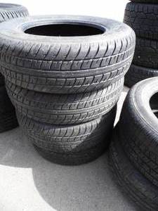 lot 370 image: 4 Pirelli Tires