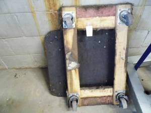 lot 7 image: Lot of 2 Rolling Movers
