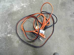 lot 22 image: Jumper Cables