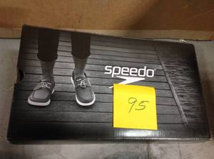 Speedo Mens Port Lightweight Breathable Water Shoe (BlackWhite, 9)&nbsp&nbspin good condition