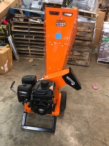 YARDMAX Chipper Shredder YW7565 3 Diameter, Briggs & Stratton, CR950, 6.5HP, 208cc In working condition