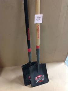 lot 45 image: Razor-Back 48 in. Wood Handle Square Point Shovel&nbspin good condition