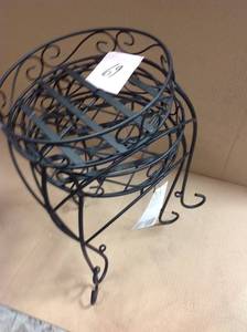 lot 69 image: Vigoro Iron Plant Stand&nbspin good condition