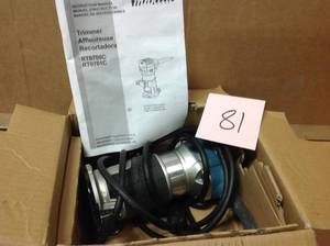 lot 81 image: 6.5 Amp 1-14 HP Corded Fixed Base Variable Speed Compact Router&nbspin good condition