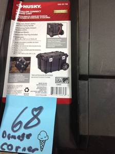 lot 68 image: HUSKY 26 in. Connect Rolling Tool Box Black SEE PHOTOS SMALL DAMAGE IN THE CORNER&nbspin good condition