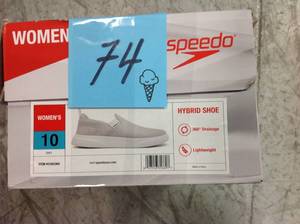 lot 74 image: Speedo Womens Hybrid Slip on Shoe Light Grey Size 10&nbspin good condition