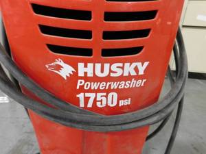 lot 433 image: Husky Power Washer