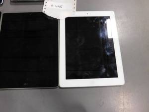lot 445 image: Misc. Lot of IPads