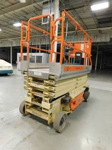 lot 341 image: JLG 2646ES Scissor Lift