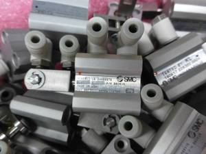 lot 471 image: 50 New Pneumatic Cylinders Model NCQ2B12-10