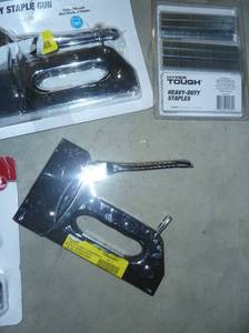 lot 487 image: 6 - Staplers (Customer Returns Untested)