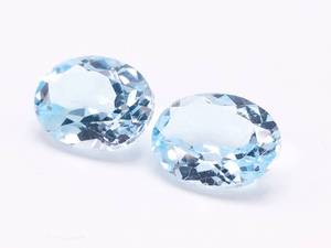 lot 45B image: 4.03 Carats of Sky Blue Topaz Gemstones Oval Cut