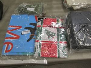 2 Table Cloths, Zip Travel Case, Wa...