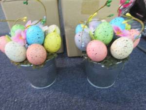 2 Easter Dcor Baskets...