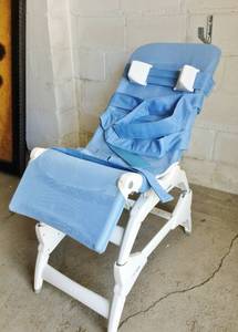 MSRP $1000&nbspRifton Wave Bathing System Includes Bath Chair, Head Block, Restraints &amp Bath Stand - Nice Condition