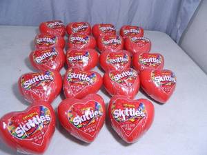 19 New Plastic Hearts Full of Skittles