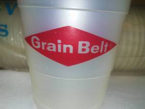 lot 27 image: Vintage Grain Belt Keg Glasses-plastic.