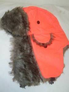 lot 32 image: New Orange bomber winter hunting hat.