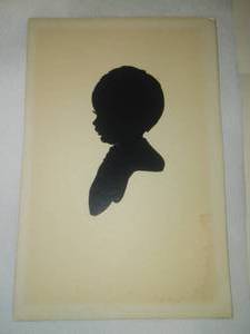lot 41 image: Vintage Silhouette. The Silhouette Lady, Waterloo, Iowa, Small child.
