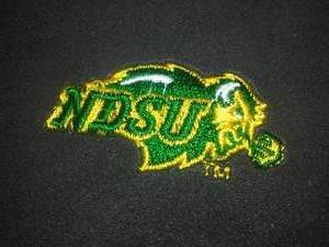 lot 98 image: NDSU Bison Sandals Medium 78.