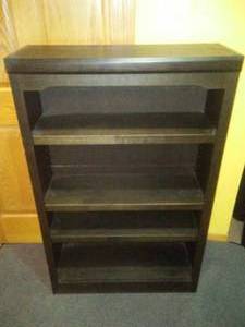 lot 50 image: 5 shelf bookcase