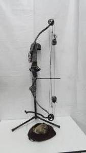 Compound Bow  Hat