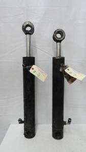 2 Hydraulic Cylinders
