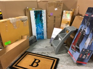lot 35 image: Pallet with assorted Home Goods items includes Furniture , Decor,and more review pictures most  clean customer returns