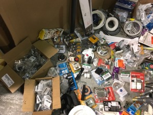 lot 24 image: Pallet with assorted misc hadrware items please review pictures