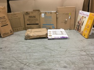 lot 56 image: Pallet with assorted Baby Gates various Models and sizes Customer Returns many in new condition