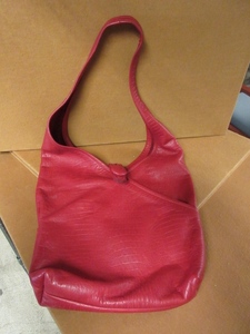 lot 705 image: THOMAS LEATHER ARTISAN HANDCRAFTED HANDBAG