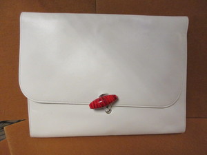 lot 708 image: UNO ALLA VOLTA, ARTISAN HANDCRAFTED LEATHER HANDBAG MADE IN ITALY