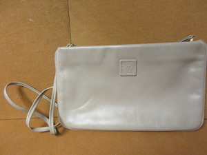 lot 714 image: ANNE KLEIN FOR CALDERON LEATHER HANDBAG