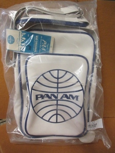 lot 731 image: PAN AM ORIGINAL TRAVEL BAG